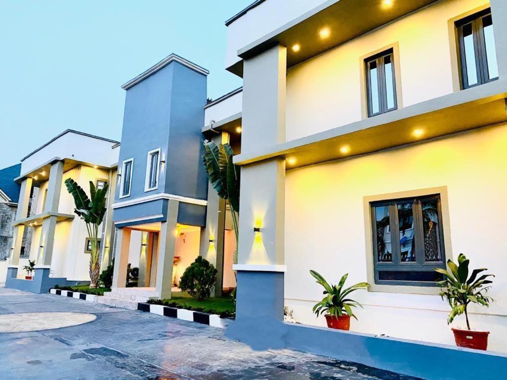 Mayfair Hotel Maitama Abuja Exterior photo